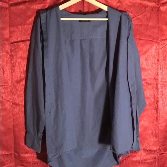 Men’s DKNY Fancy Dress Shirt W/ Silver Pin Stripes - Picture 8 of 8